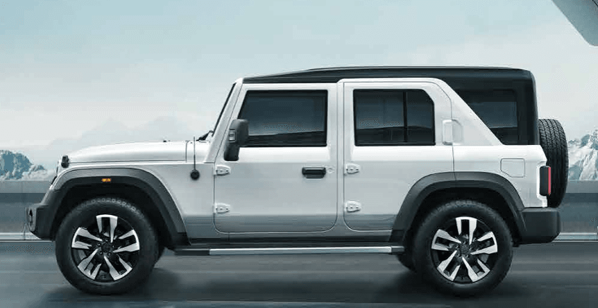 thar-roxx-side-view Mahindra Thar roxx